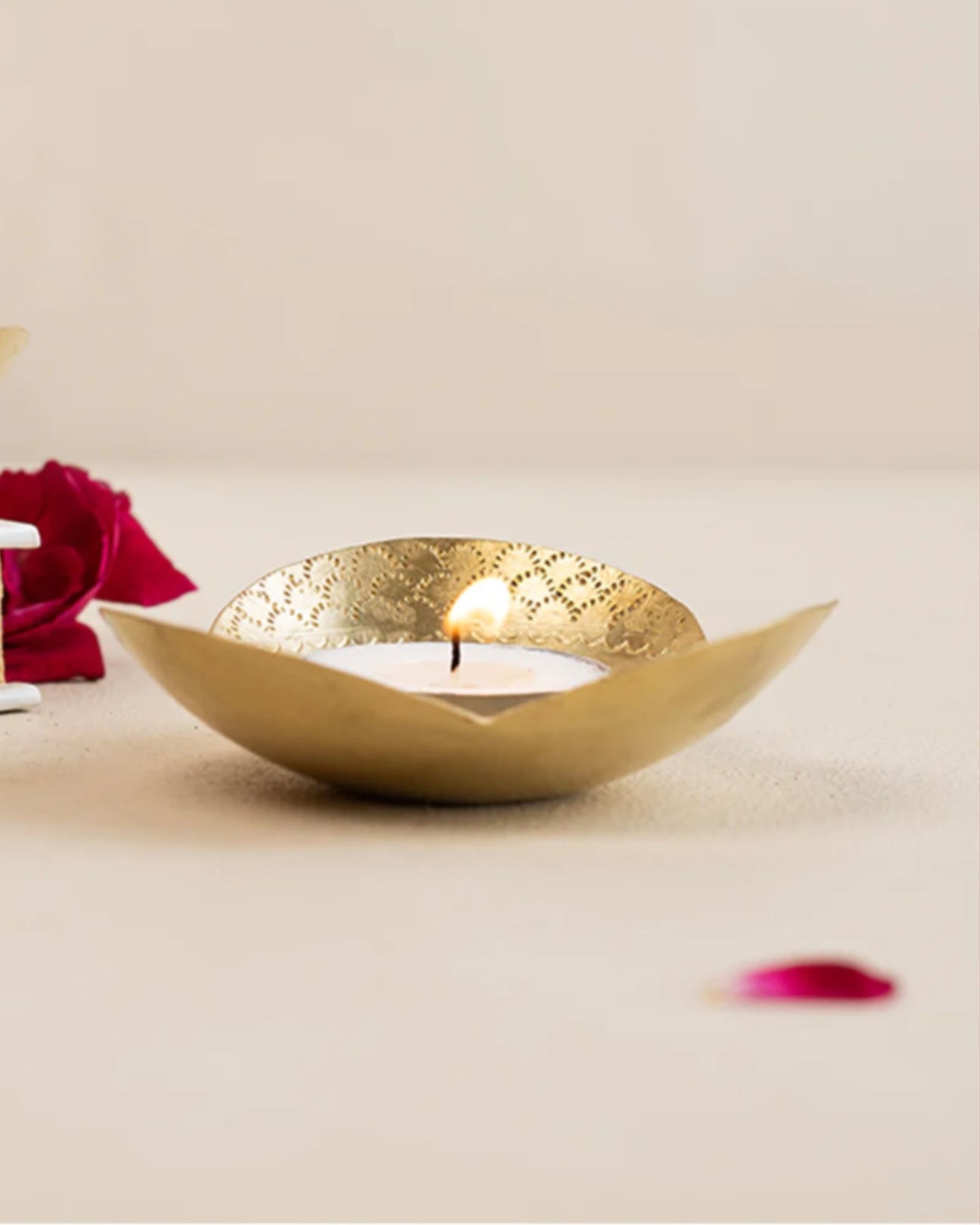 Brass: T-Light - Wave