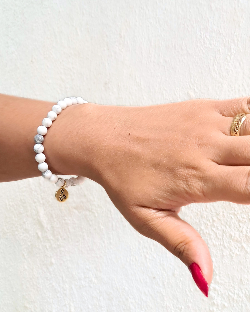 Bracelet: Semi-Precious Bead with Gold-Plated Silver Om Charm