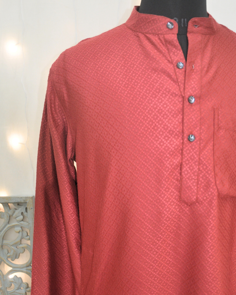 Men’s Silk Viscose Kurta with Woven Diamond Pattern – Brick Red