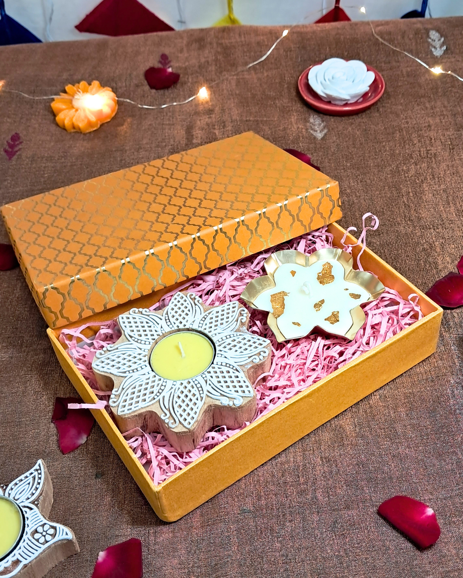 Prabha Gift Box – Wooden Block T-light Holder and a Lotus Candle Urli