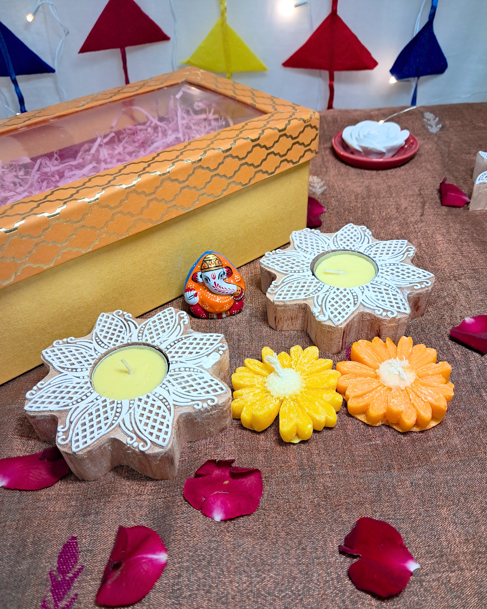 Arpanam Gift Box – Enamelled Ganesha with Tealights & Candles
