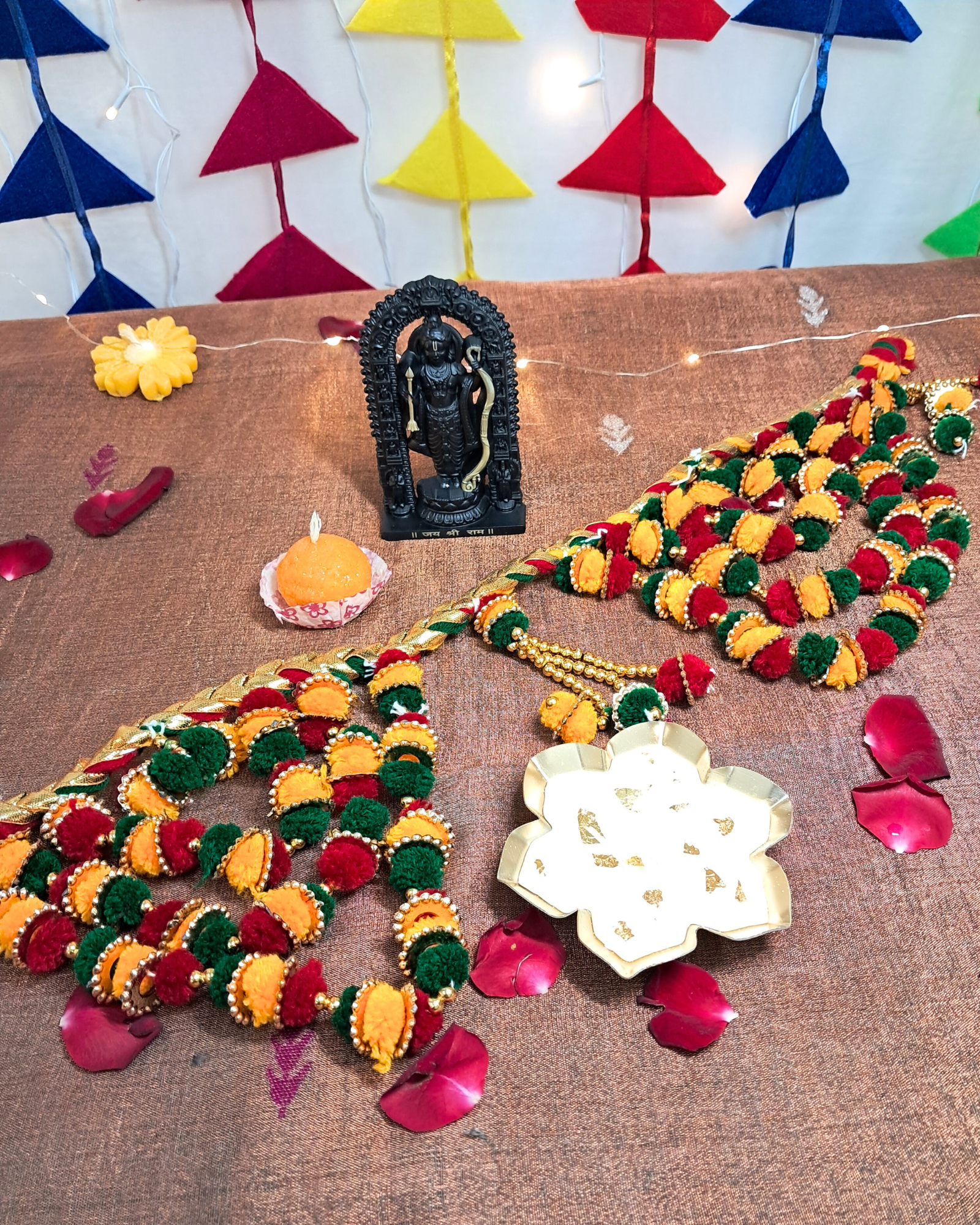 Sumangalam Gift Box – Rama Idol, Toran, Lotus & Laddoo Candles