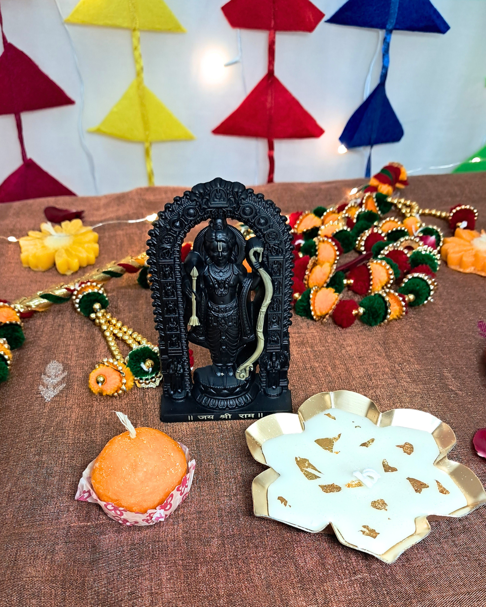 Sumangalam Gift Box – Rama Idol, Toran, Lotus & Laddoo Candles