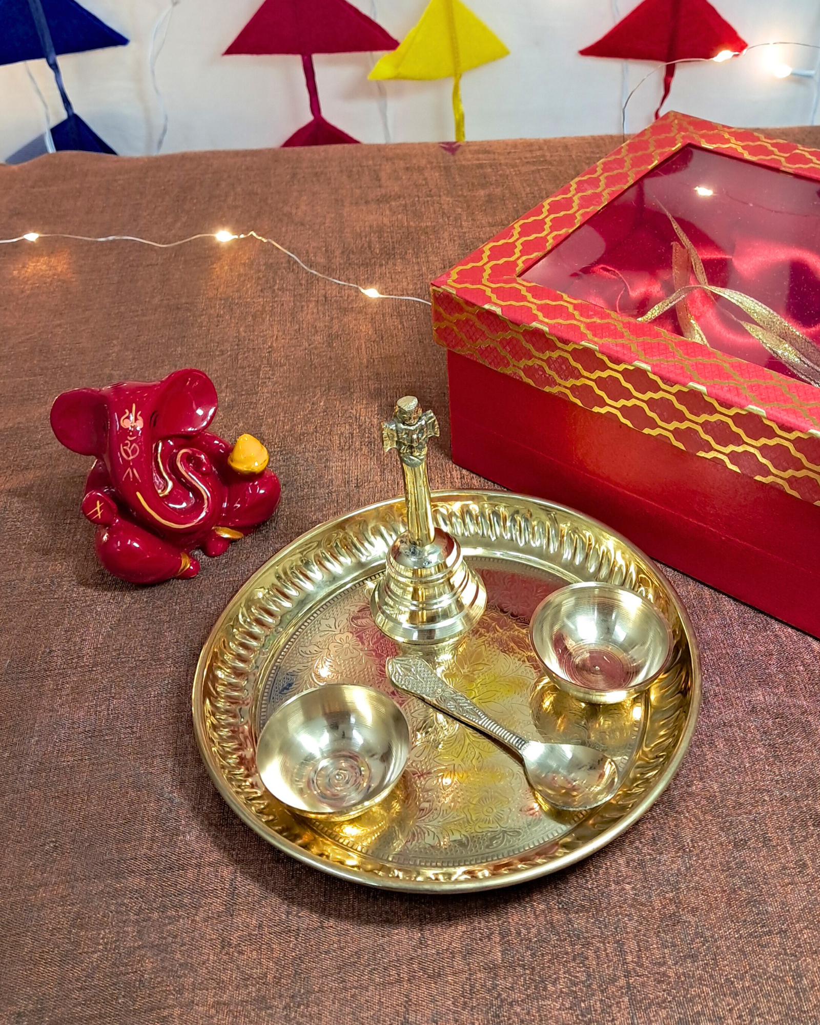 Anantaya Gift Box – Ganesha Idol with Brass Puja Thali Set