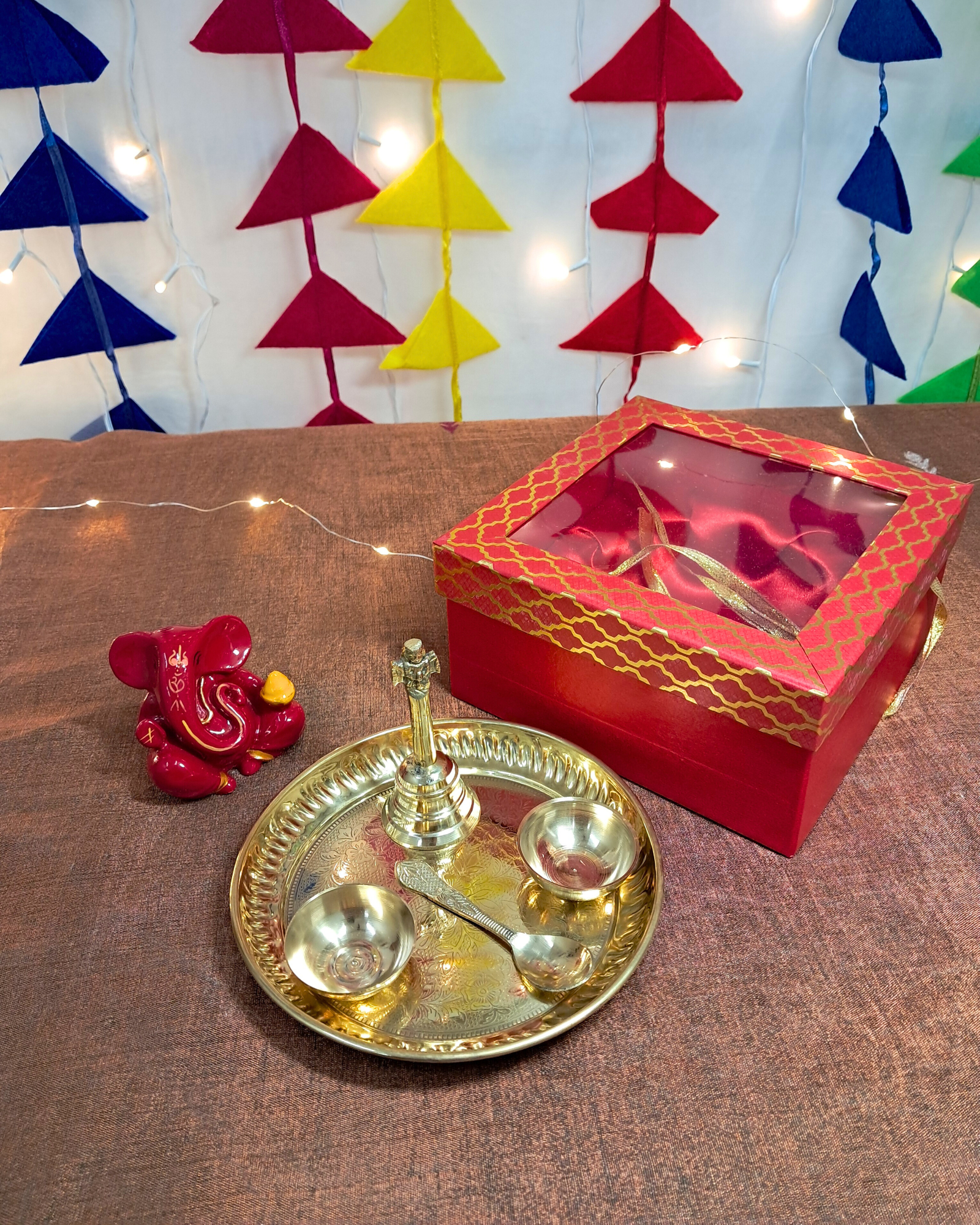 Anantaya Gift Box – Ganesha Idol with Brass Puja Thali Set