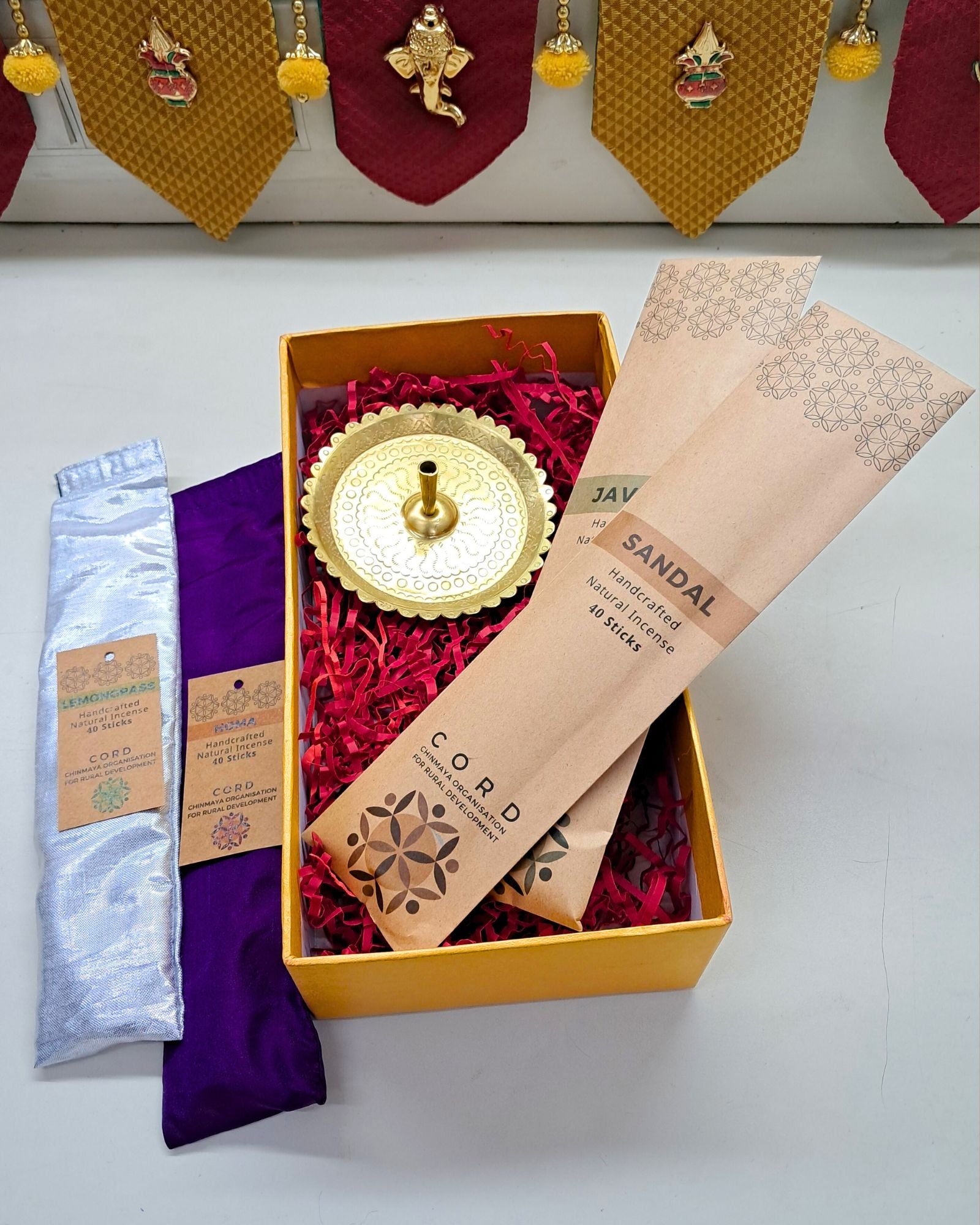 Diwali Gift Box - Incense Holder with 4 Packs of Natural Agarbattis