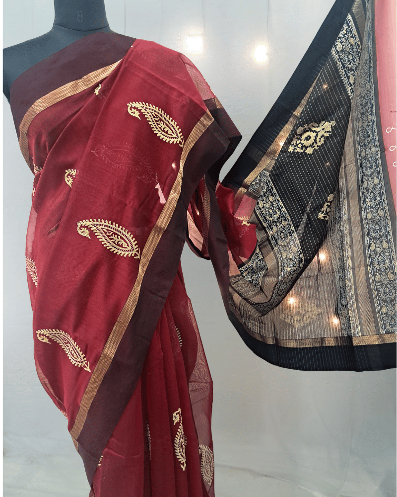 Saree: Maheshwari Silk-Cotton with Kangra Patta Border - Red