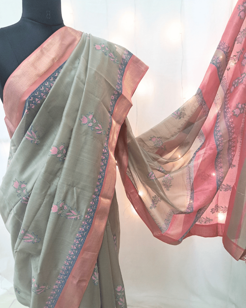 Saree: Maheshwari Silk-Cotton Big Zari Border - Grey & Pink