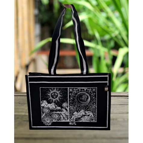 Bag: Black Tote Bag