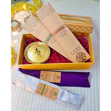 Diwali Gift Box – Brass Agarbatti Holder & Handmade Natural Agarbattis