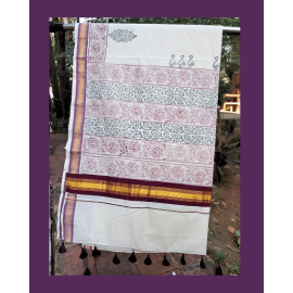 Kasavu Saree with Coloured Border