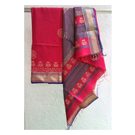 Maheshwari Saree with Big Zari Border in Red1